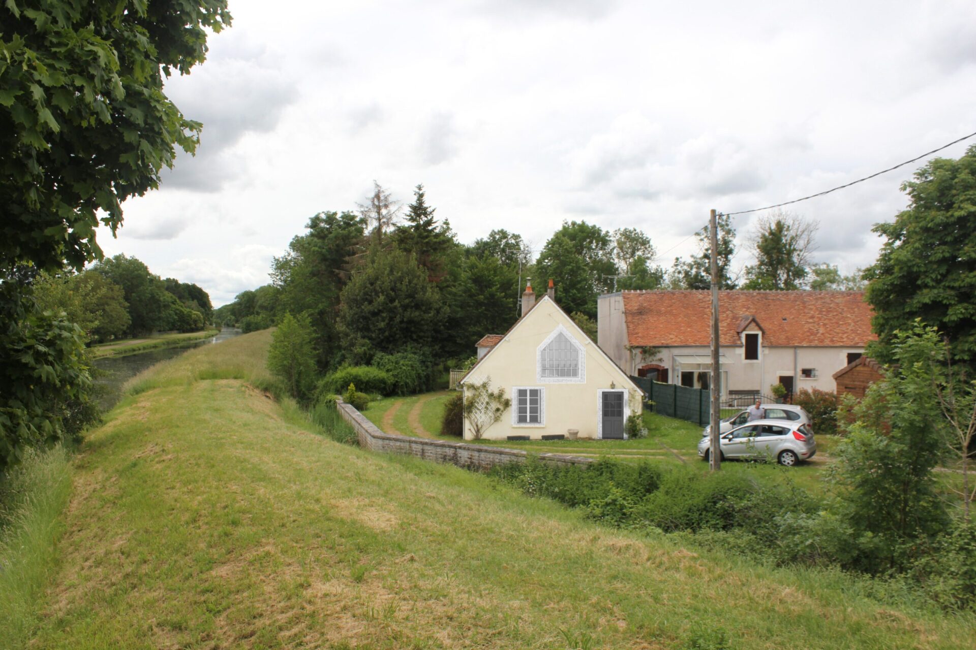 Vue est de l'intervention du projet de Thauvenay